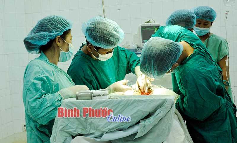 Giải quyết kh&oacute; khăn vượt trần kh&aacute;m, chữa bệnh BHYT