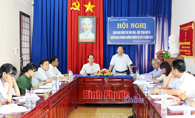 Chủ tịch UBMTTQVN tỉnh: Ch&uacute; trọng lấy &yacute; kiến đ&aacute;nh gi&aacute; của người d&acirc;n trong x&acirc;y dựng n&ocirc;ng th&ocirc;n mới