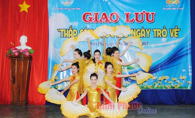 Thắp s&aacute;ng ước mơ ng&agrave;y trở về