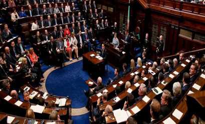 Ireland: Chia sẻ tin tức giả sẽ phải ngồi t&ugrave; v&agrave; bị phạt tiền