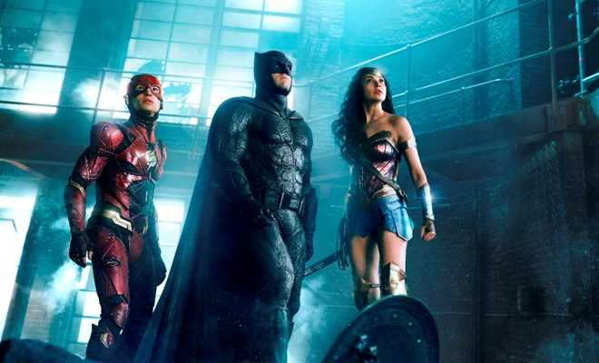 "Justice League": Khi các siêu anh hùng bị tính giải trí lấn át