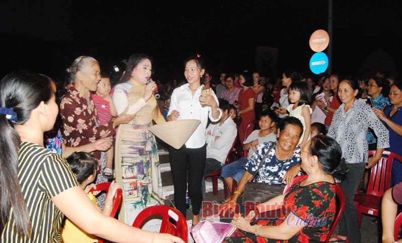 Lễ hội ẩm thực chay v&agrave; văn nghệ g&acirc;y quỹ x&acirc;y nh&agrave; t&igrave;nh thương