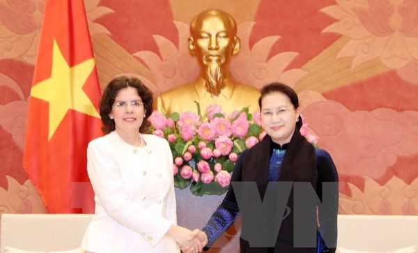 Cuba - Việt Nam tiếp tục g&igrave;n giữ v&agrave; ph&aacute;t triển truyền thống tốt đẹp