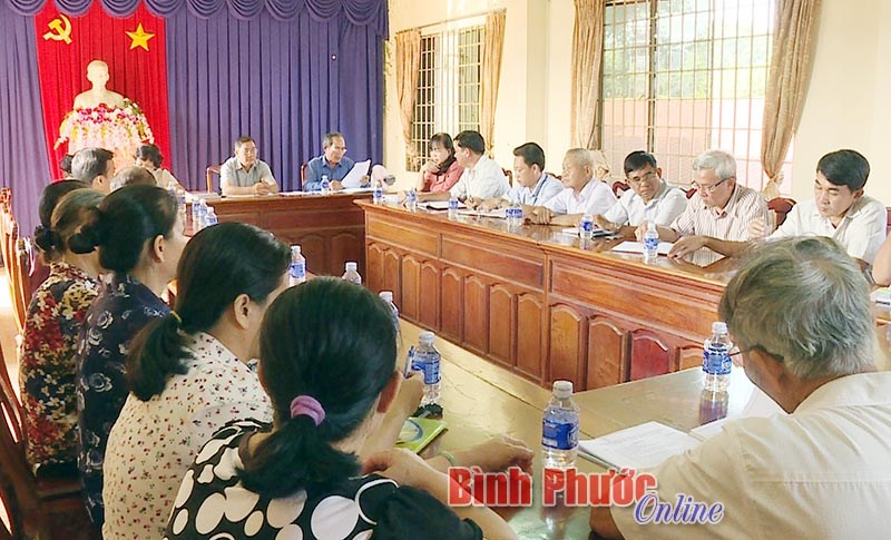 N&eacute;t mới trong sinh hoạt chi bộ khu d&acirc;n cư ở Lộc Ninh