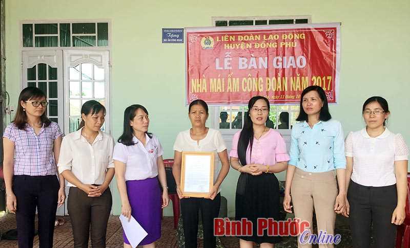 Hỗ trợ 2 “Mái ấm công đoàn” cho đoàn viên khó khăn