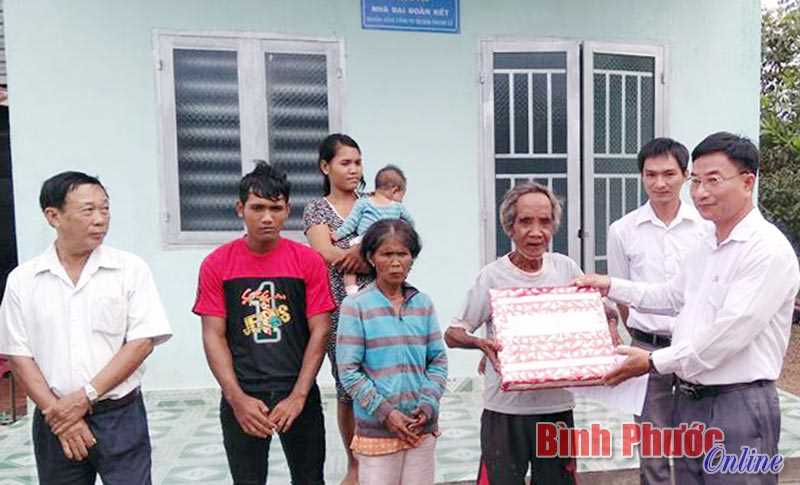 &Ocirc;ng Lưu Văn &Yacute; n&oacute;i d&acirc;n nghe, l&agrave;m d&acirc;n tin