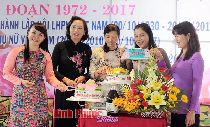 Phụ nữ Lộc Ninh vận động x&acirc;y 7 nh&agrave; &ldquo;M&aacute;i ấm t&igrave;nh thương&rdquo;