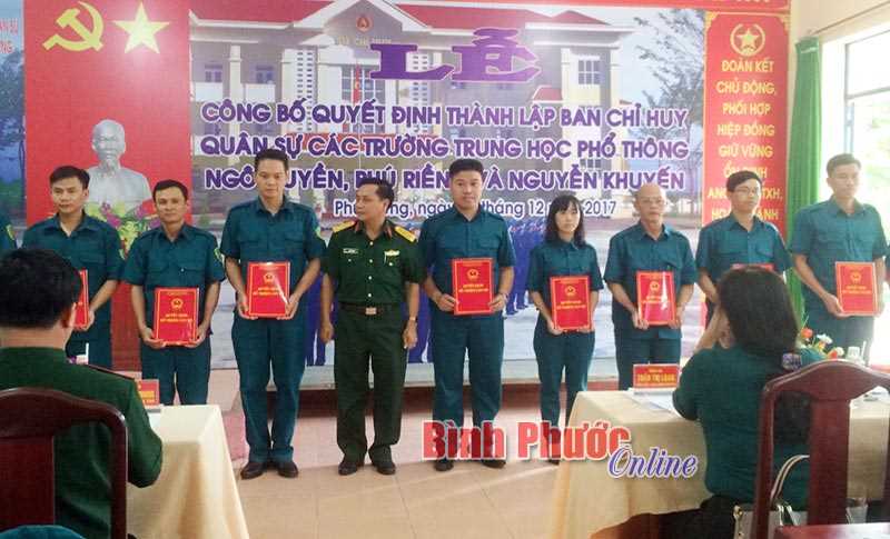 Phú Riềng thành lập Ban CHQS 3 trường THPT