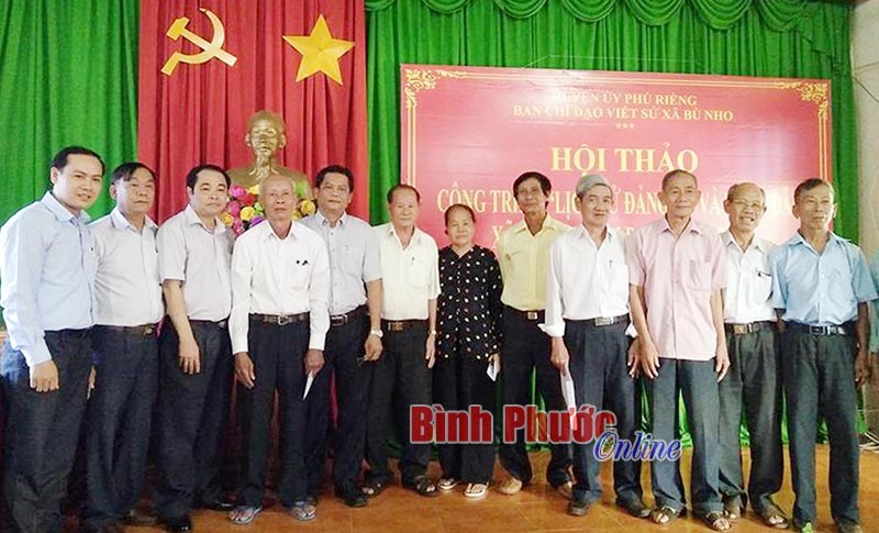 Ph&uacute; Riềng ch&uacute; trọng x&acirc;y dựng lịch sử Đảng bộ địa phương