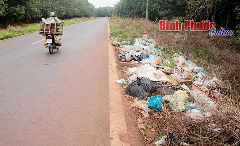 &Ocirc; nhiễm từ r&aacute;c