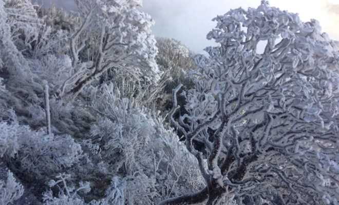 T&aacute;i hiện khung cảnh tuyết rơi tại Lễ hội m&ugrave;a Đ&ocirc;ng Sa Pa 2017