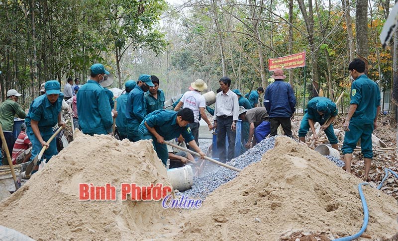 Sức bật của lực lượng vũ trang Đồng Xo&agrave;i từ phong tr&agrave;o Thi đua quyết thắng