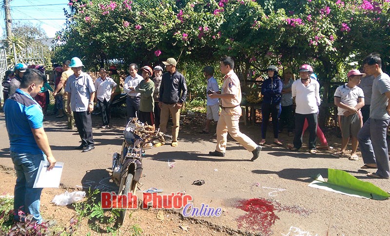 Truy t&igrave;m nam thanh ni&ecirc;n đi xe 3 b&aacute;nh bỏ chạy sau tai nạn chết người