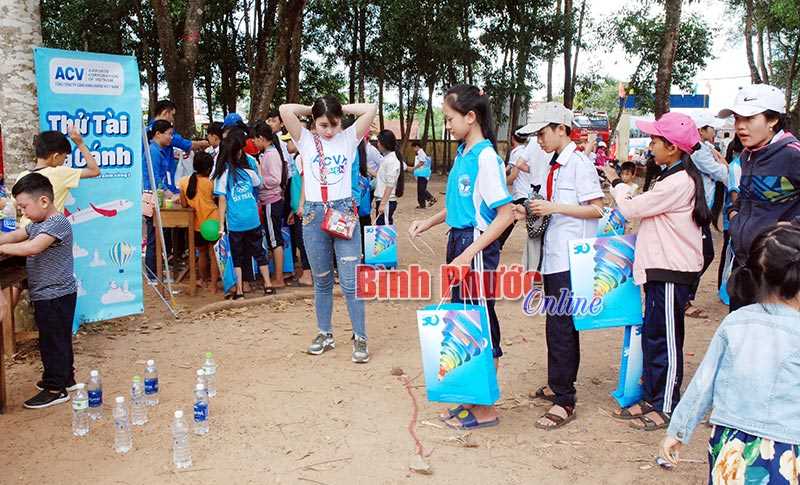 Tăng cường sân chơi thiếu nhi vùng DTTS