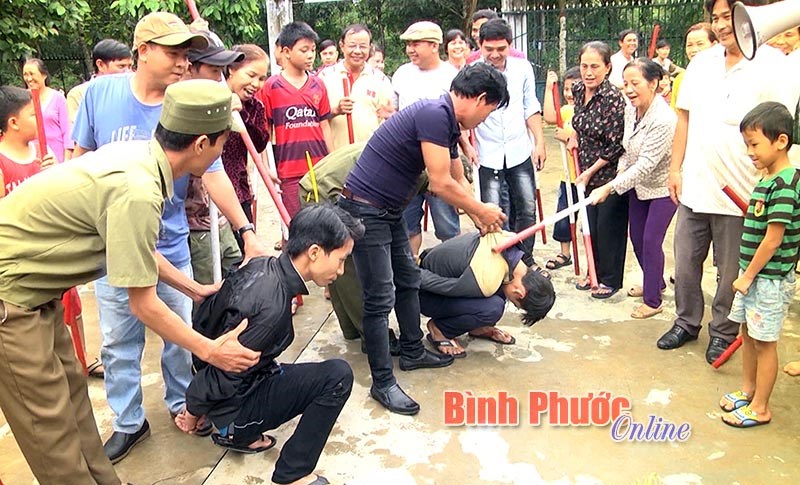 Tân Thành diễn tập mô hình “Khu dân cư an toàn về an ninh trật tự”