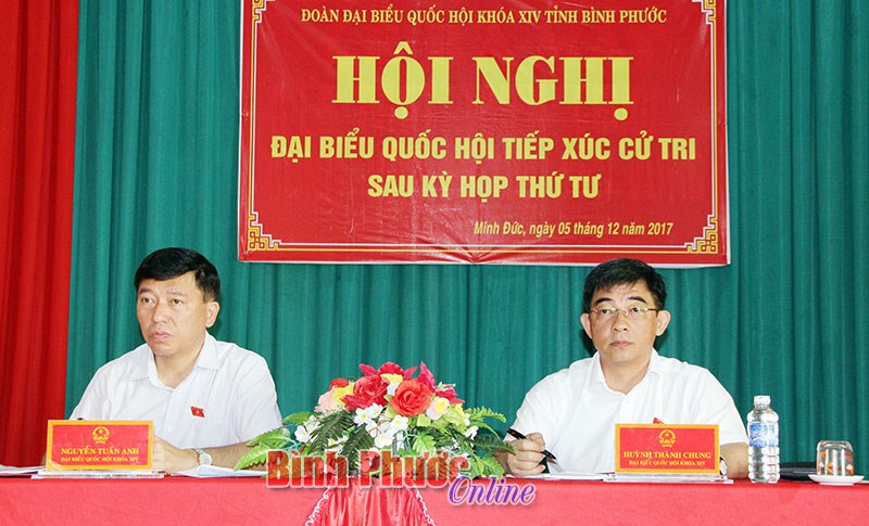 Đại biểu Quốc hội tiếp x&uacute;c cử tri 2 huyện Hớn Quản v&agrave; Chơn Th&agrave;nh