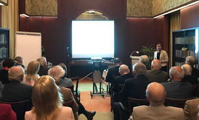 Tọa đ&agrave;m về th&agrave;nh tựu đổi mới của Việt Nam v&agrave; quan hệ với H&agrave; Lan