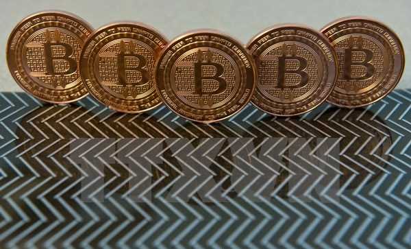 Giải pháp nào cho Việt Nam để quản lý hiệu quả đồng tiền ảo?