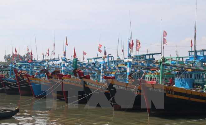 Sơ tán dân khỏi khu vực nguy hiểm, chủ động ứng phó với bão số 14