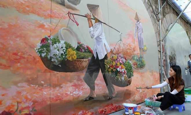 Sắp ho&agrave;n thiện bức b&iacute;ch họa k&yacute; ức về H&agrave; Nội xưa tr&ecirc;n phố Ph&ugrave;ng Hưng