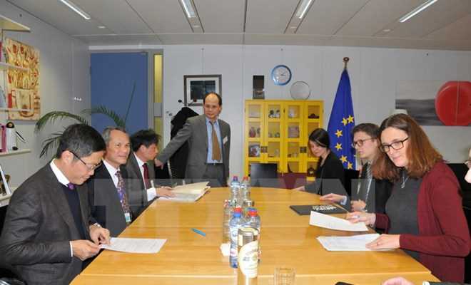 Li&ecirc;n minh ch&acirc;u &Acirc;u v&agrave; Việt Nam nỗ lực sớm thống nhất về EVFTA