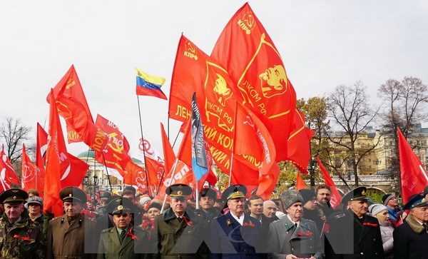 C&aacute;ch mạng th&aacute;ng Mười Nga: Ng&agrave;y lễ của qu&aacute; khứ, hiện tại v&agrave; tương lai
