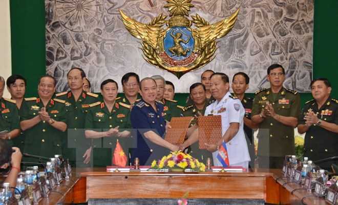 Việt Nam-Campuchia phối hợp ph&ograve;ng, chống cứu hộ cứu nạn khu bi&ecirc;n giới