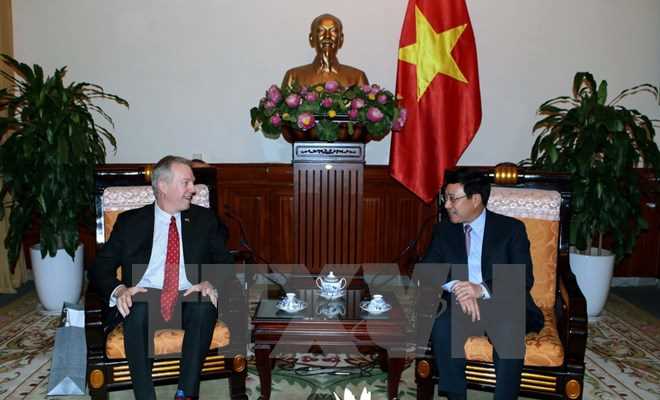 Ph&oacute; Thủ tướng Phạm B&igrave;nh Minh tiếp Đại sứ Hoa Kỳ ch&agrave;o từ biệt