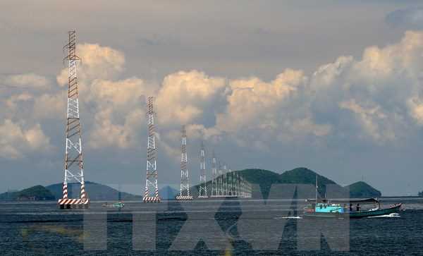 Việt Nam có nên mua điện có điều kiện từ Lào và Campuchia?