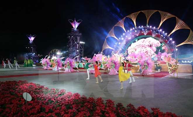 Khai mạc Festival &ldquo;Hoa Đ&agrave; Lạt - Kết tinh kỳ diệu từ đất l&agrave;nh&rdquo;