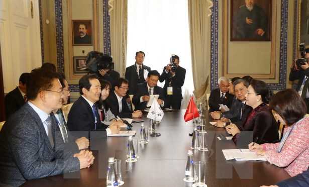 Quốc hội hai nước Việt Nam - H&agrave;n Quốc tăng cường giao lưu hợp t&aacute;c