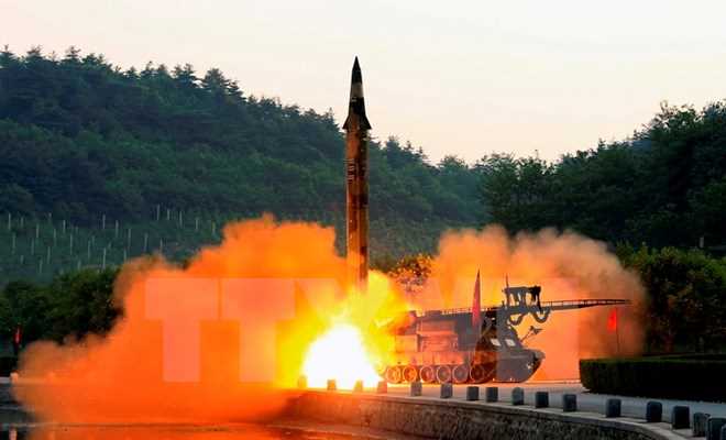 Hàn Quốc trừng phạt 18 quan chức ngân hàng cao cấp của Triều Tiên