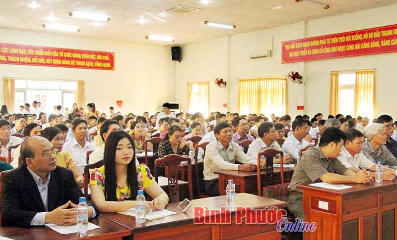 Tuy&ecirc;n truyền Đề &aacute;n Số h&oacute;a v&agrave; truyền thanh kh&ocirc;ng d&acirc;y