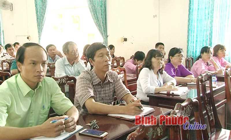 B&igrave;nh Long: Tập huấn nghiệp vụ c&ocirc;ng t&aacute;c tuy&ecirc;n gi&aacute;o