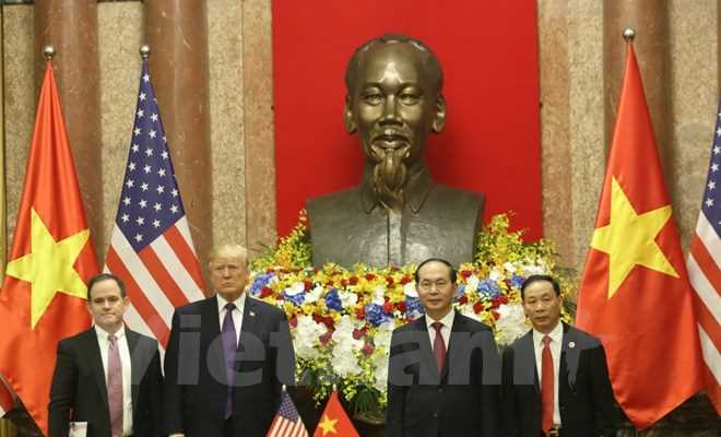 Hợp đồng trị gi&aacute; 1,8 tỷ USD đưa xe tải International v&agrave;o Việt Nam