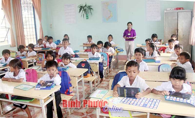 Tiểu học Đinh Bộ Lĩnh nhiều năm liền không có học sinh bỏ học