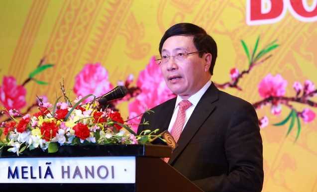 Ph&oacute; Thủ tướng gặp mặt đo&agrave;n Ngoại giao nh&acirc;n dịp Tết Mậu Th&acirc;n 2018