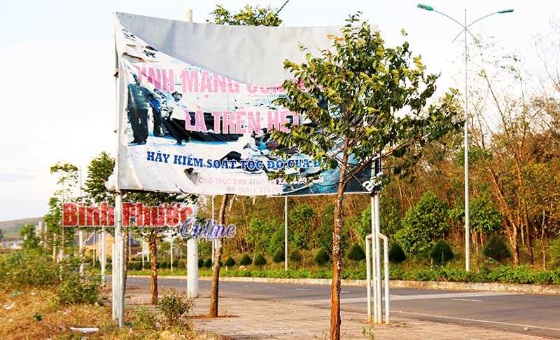 Pa-n&ocirc; hư hỏng