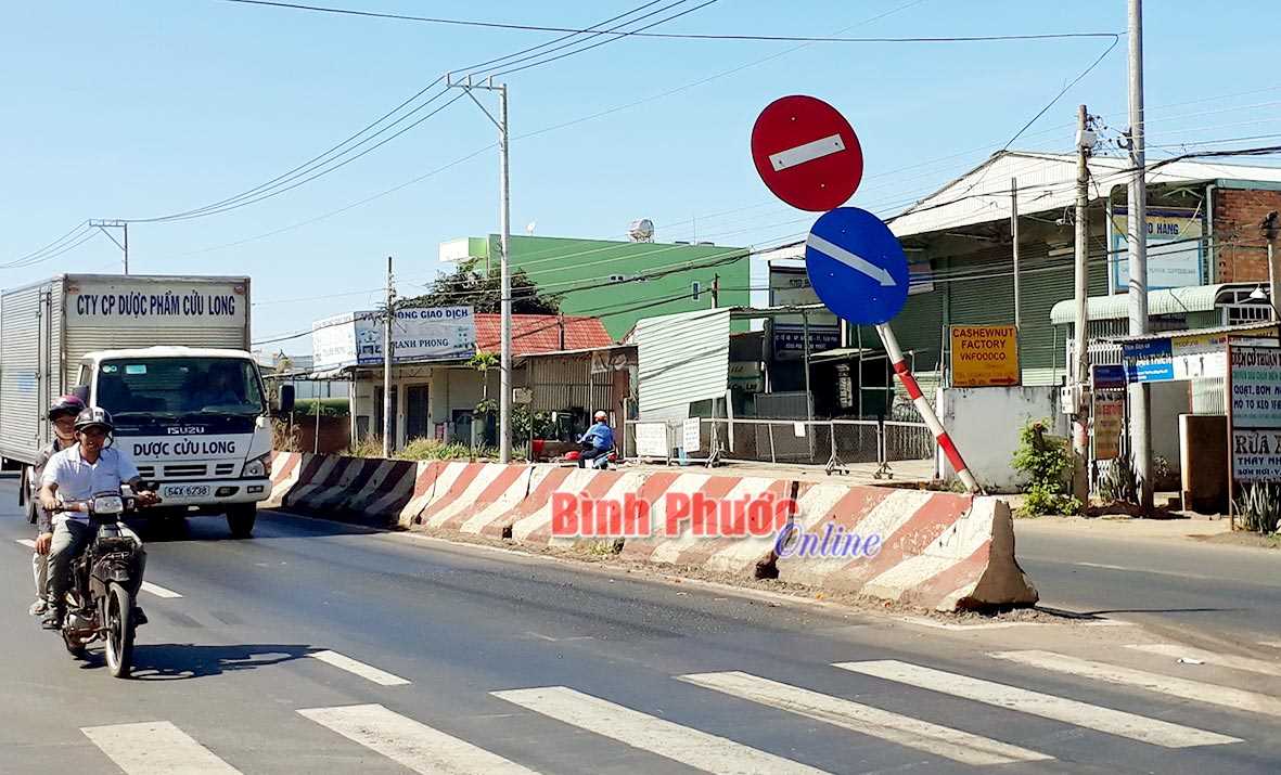 Biển báo giao thông nguy hiểm