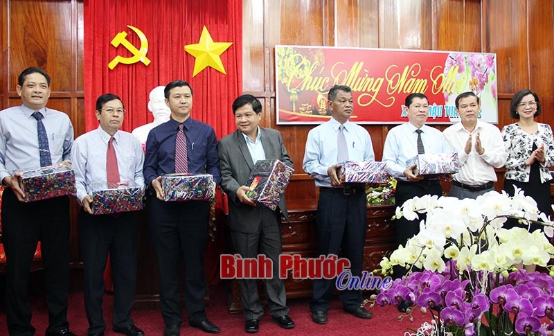 Tăng cường quan hệ hợp t&aacute;c B&igrave;nh Phước v&agrave; 6 tỉnh gi&aacute;p bi&ecirc;n Campuchia