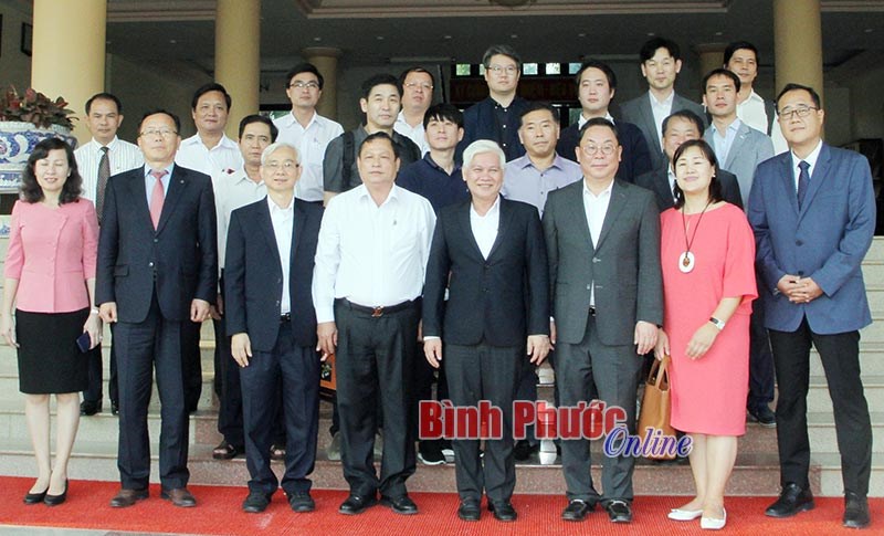 B&iacute; thư Tỉnh ủy Nguyễn Văn Lợi: B&igrave;nh Phước lu&ocirc;n đồng h&agrave;nh với doanh nghiệp