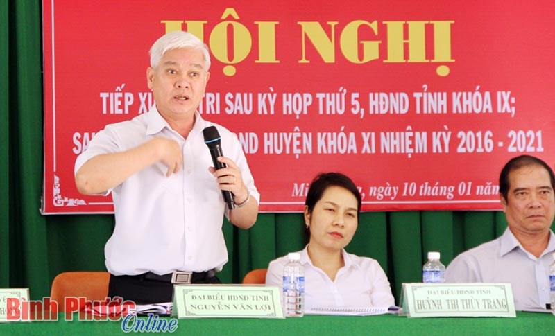 B&iacute; thư Tỉnh ủy Nguyễn Văn Lợi tiếp x&uacute;c cử tri