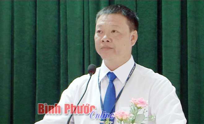 B&iacute; thư chi bộ ti&ecirc;u biểu Trần Quang Vinh