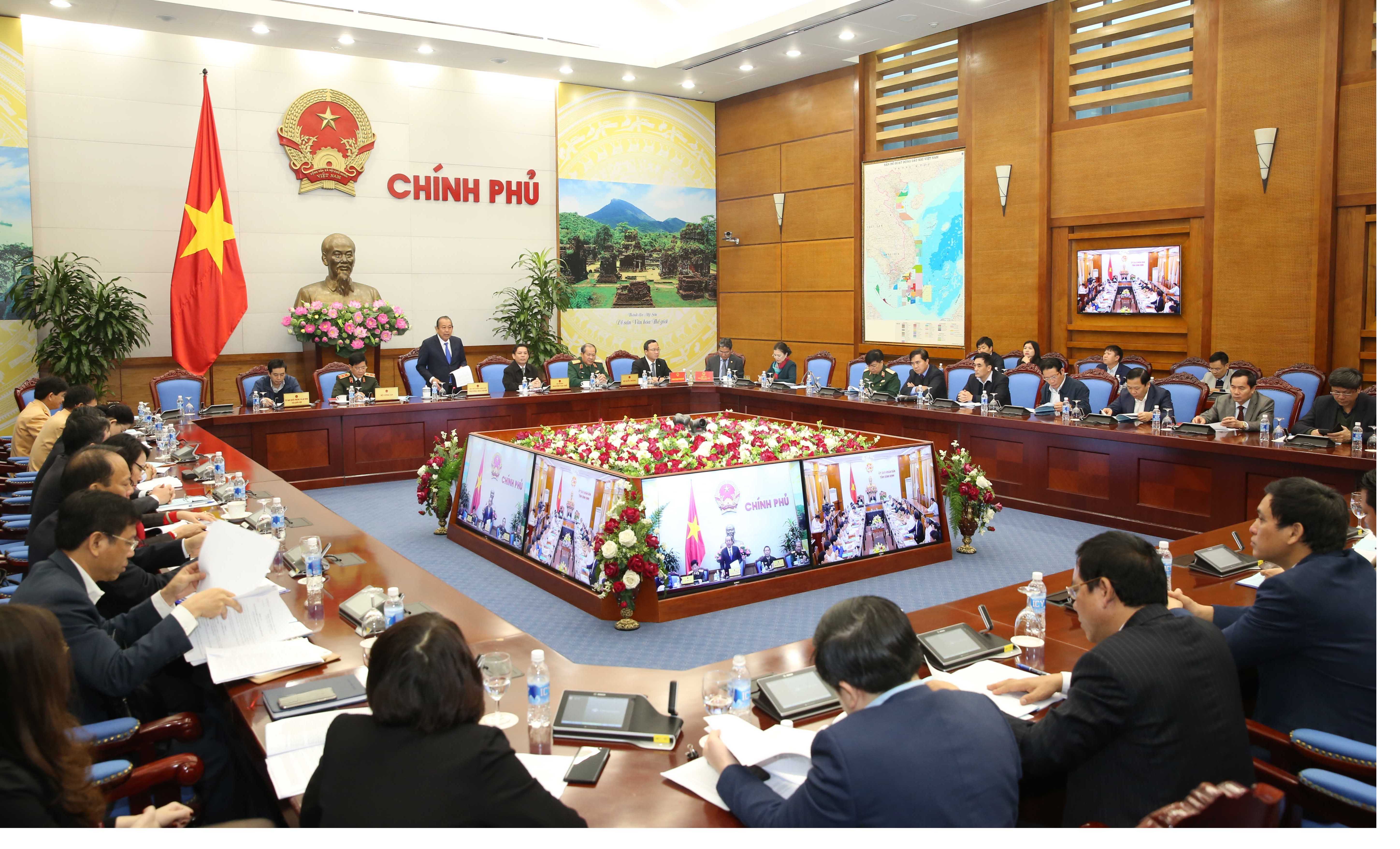 Trật tự an to&agrave;n giao th&ocirc;ng năm 2017 tiếp tục chuyển biến t&iacute;ch cực