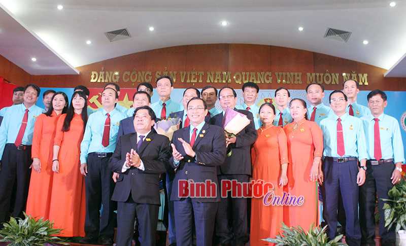 Cao su ph&uacute; riềng: 2.142 lượt phụ nữ đạt chiến sĩ thi đua c&aacute;c cấp