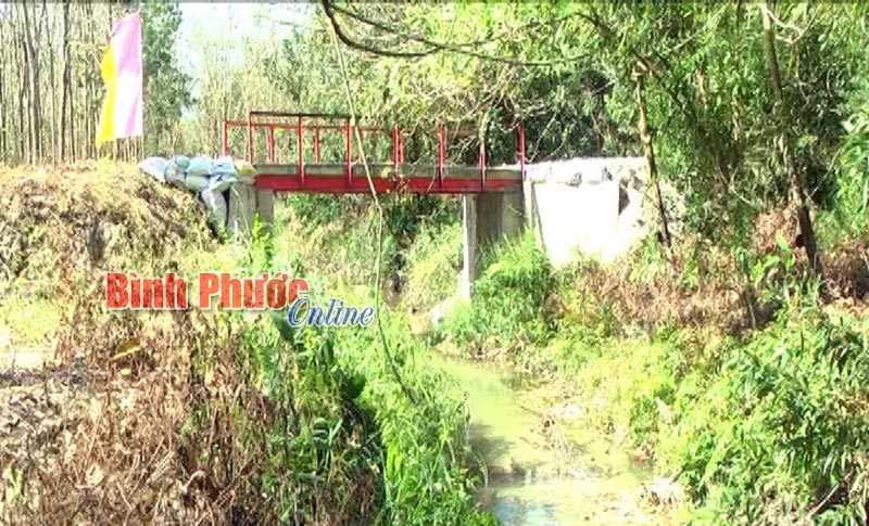 Bàn giao “Cầu dân sinh” xã Minh Hưng