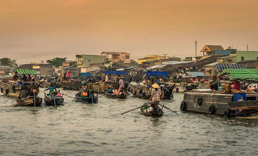 Ng&agrave;y Tết gh&eacute; thăm chợ nổi miền T&acirc;y
