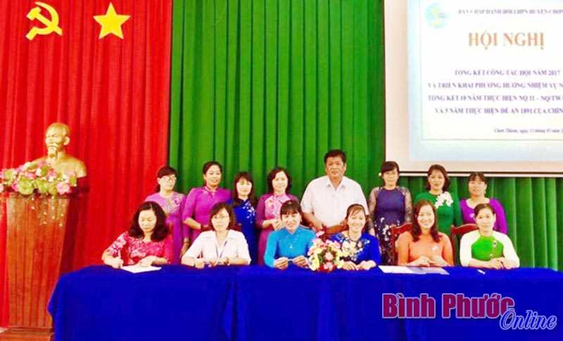 Hội LHPN Chơn Th&agrave;nh chủ động tham mưu thực hiện tốt c&ocirc;ng t&aacute;c c&aacute;n bộ nữ