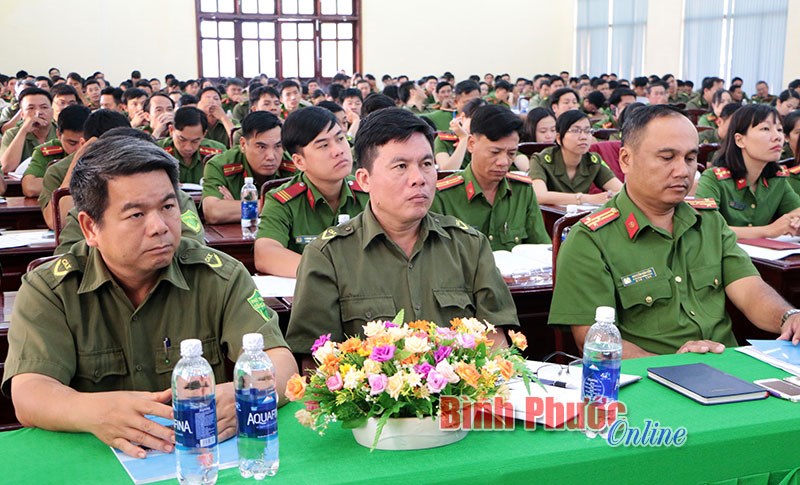 C&ocirc;ng an tỉnh tập huấn c&ocirc;ng t&aacute;c thu thập th&ocirc;ng tin d&acirc;n cư