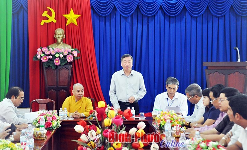 Cổng ch&agrave;o v&agrave;o khu di t&iacute;ch lịch sử phải c&oacute; gi&aacute; trị phục vụ l&acirc;u d&agrave;i